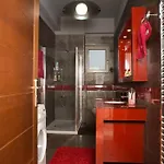 Modern Luxury With Pool, Just 5min To Sea Villa