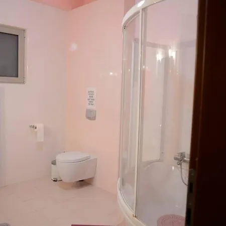 Modern Luxury With Pool, Just 5min To Sea Kalamata