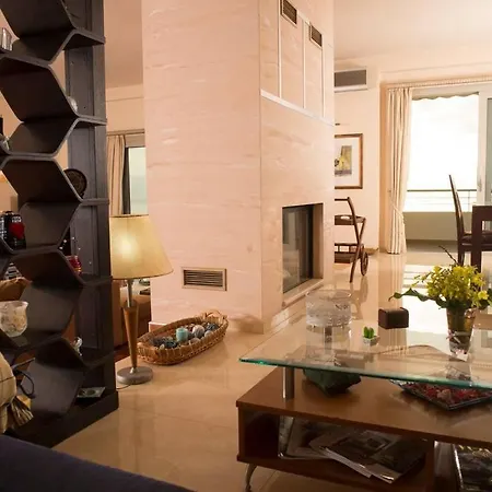 Modern Luxury With Pool, Just 5min To Sea Villa