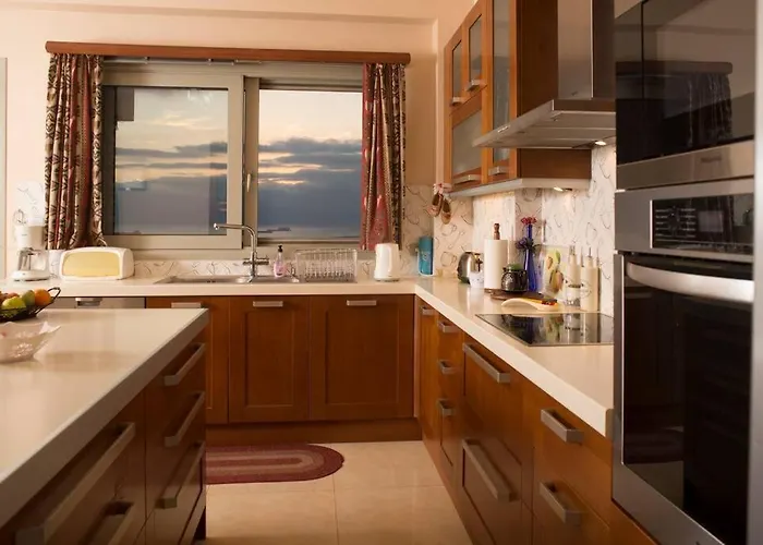 Modern Luxury With Pool, Just 5min To Sea * Καλαμάτα