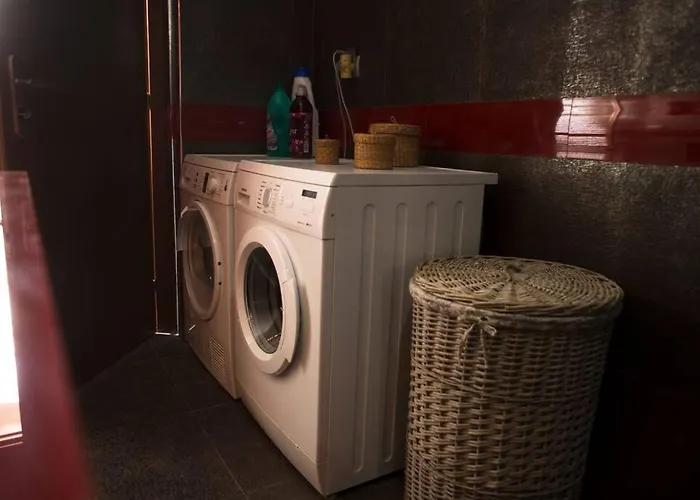 Βίλα Modern Luxury With Pool, Just 5min To Sea