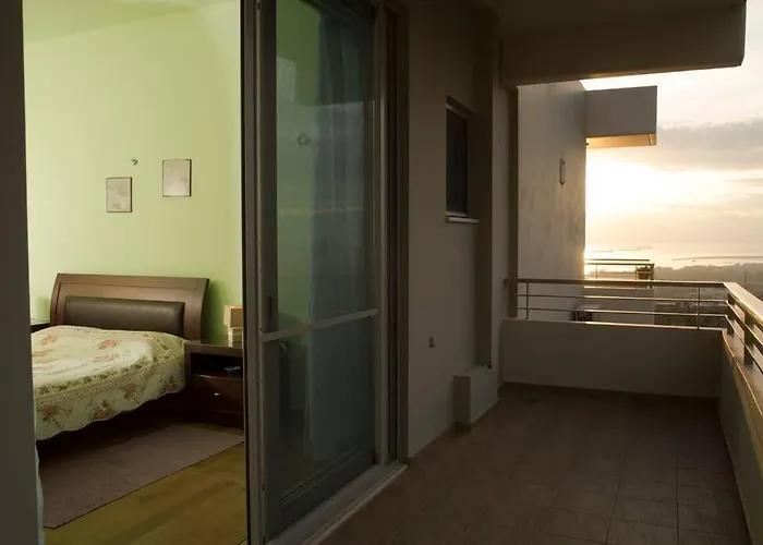 Modern Luxury With Pool, Just 5min To Sea Villa Kalamata