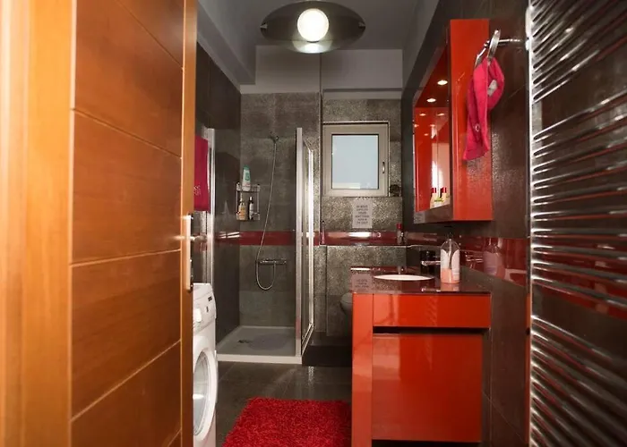 Modern Luxury With Pool, Just 5min To Sea Βίλα